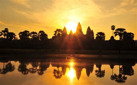 Sunrise At Angkor Wat Temple Private Tour