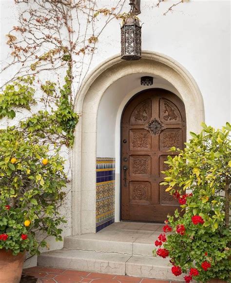 Tour A Classic 1920s Spanish Colonial Style Home In Beverly Hills