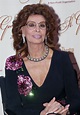 Actress Sophia Loren Steals Show in Stunning Black Dress at the Green ...