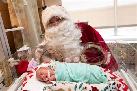 Santa Visits Babies In The Nicu Mercyhealth