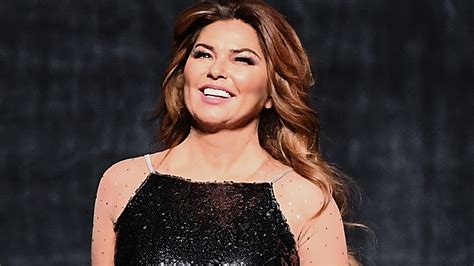 Shania Twain S Figure Looks Sensational And This Is Why Hello