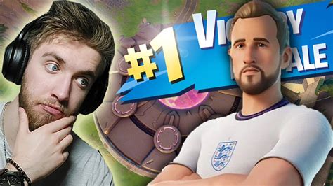 According to eurogamer, fortnite players will be able to purchase and play with a cartoon skin of both tottenham hotspur star kane, in an england home kit, and marco reus, in a german kit, beginning on june 11. HARRY KANE IN SEASON 7??! | Fortnite with the Boys (PS5 ...