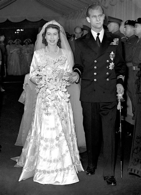 Why the queen wore lime green. The Queen's Wedding Dress Is Still 'Fresh And Timeless' 70 ...