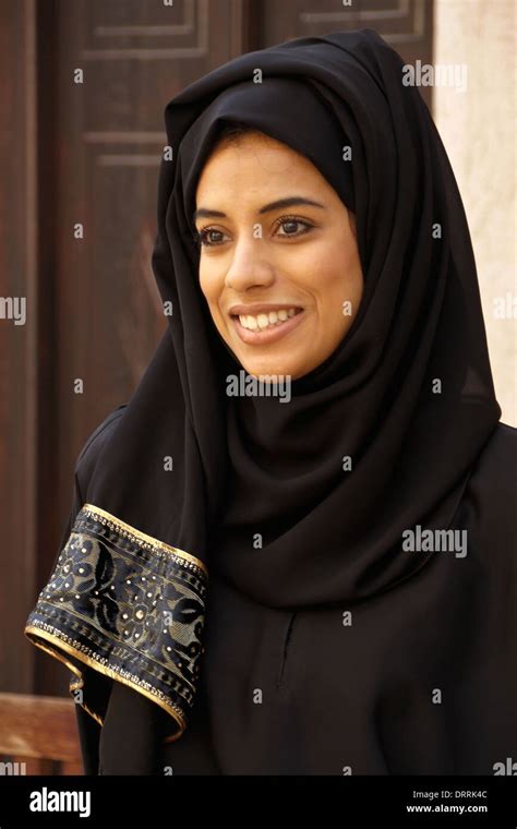 Dubai Girl Hi Res Stock Photography And Images Alamy