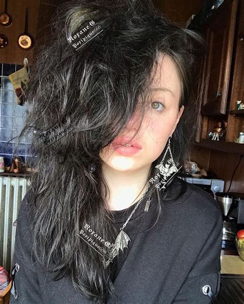 𝕽𝖔𝖝𝖆𝖓𝖊 🇫🇷🍷⚓️ 🌹 ☥ 🦇 Sur Instagram 👁 Without Makeup 🤮 Vampire Goth