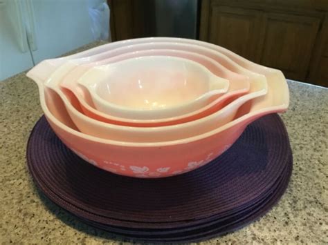 Set Pyrex Pink Gooseberry Cinderella Nesting Mixing Bowls S