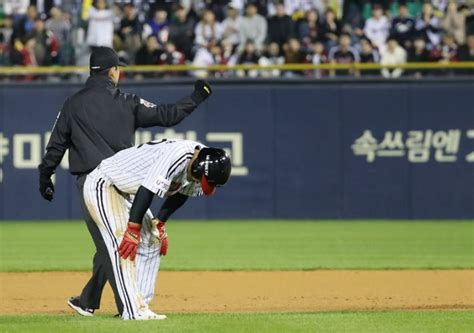 찐케미터뷰 오지환&정주현 키스톤 콤비의 케미는 200%?! 볼 빠진 사이 2루까지 내달린 오지환, 왜 1루로 돌아갔나? - 노컷뉴스