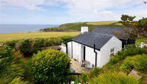 The Cable Hut Nestles Between The Remote Beaches Of Abermawr And