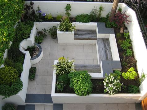 120 Small Courtyard Garden With Seating Area Design Small Courtyard