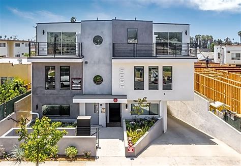 Romaine St Luxury Townhomes Apartments Los Angeles Ca 90029