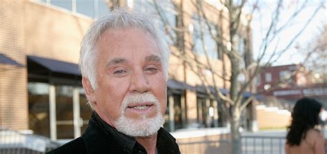 Kenny Rogers Net Worth: 5 Fast Facts You Need to Know ...