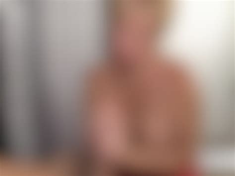 Lusty Mature Blonde Giving A Handjob Video Porno Gratis Youporn