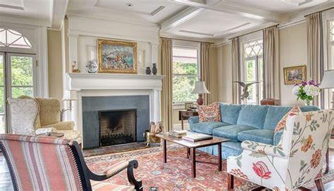 The Victorian Home From Stepmom Is For Sale Purewow