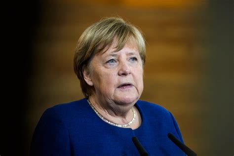Angela Merkel Takker Av Vg