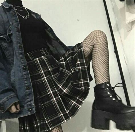 ⇱вαєirєทє⇲ Outfits Grunge Edgy Outfits Grunge Fashion Skirt Outfits