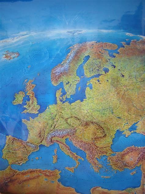 Evropa panoramatická - nástěnná mapa 105 x 150 cm, lamino ...