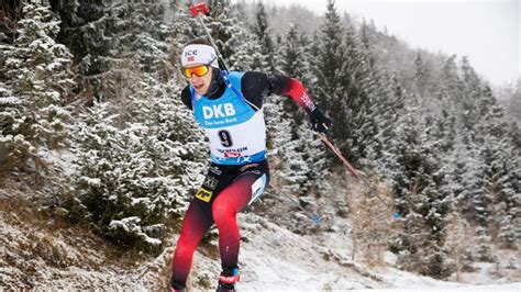 Listen to sturla holm laegreid's interview after. Hochfilzen - Sturla Holm Laegreid vainqueur dans un ...