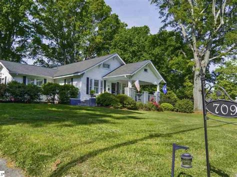See homes for sale in fountain inn, sc like a real estate agent! 709 N Main St, Fountain Inn, SC 29644 | Zillow