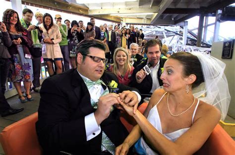 A Roller Coaster Wedding Ceremony 14 Pics
