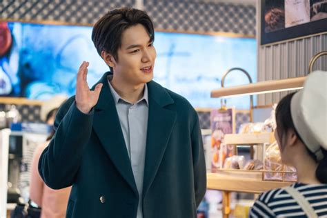 Drama and movie list of lee min ho. Lee Min Ho And Kim Go Eun Face Contrasting Situations In ...