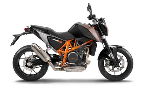 The ktm 390 duke gets updated to meet the bs6 emission regulations, and now gets a standard up/down quickshifter. 2014-KTM-Duke-390-Malaysia-068 - MotoMalaya
