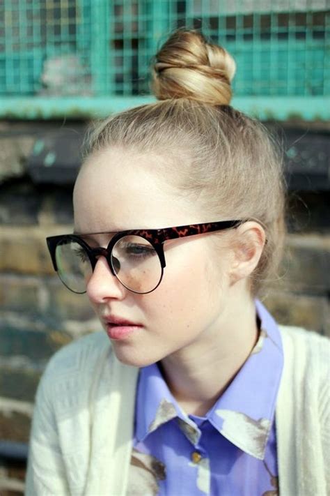 45 Hairstyles For Round Faces To Make It Look Slimmer Latest Fashion Trends Womens Glasses