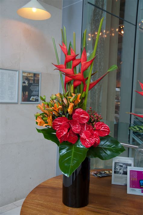 Tropical Centerpieces Tropical Floral Arrangements Flower Arrangement Designs Creative Flower