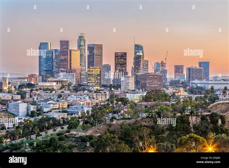 Los Angeles Dodgers Skyline Hi Res Stock Photography And Images Alamy