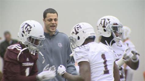 Texas A M Coach Apologizes For Tweets On Player S Reversal