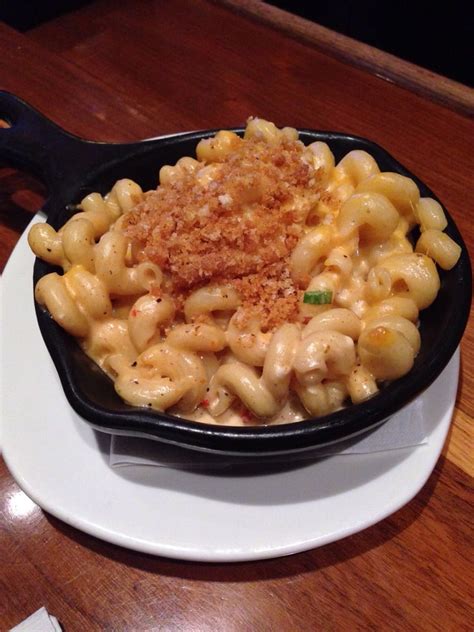 Creamy macaroni and cheese made with velveeta cheese sauce. outback steakhouse macaroni and cheese recipe | Deporecipe.co