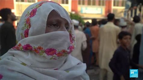 pakistan flood victims struggle to access emergency relief trendradars