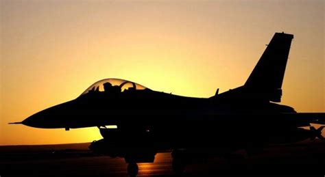 General Dynamics F 16 Fighting Falcon Sunset Aircraft Wallpapers Hd