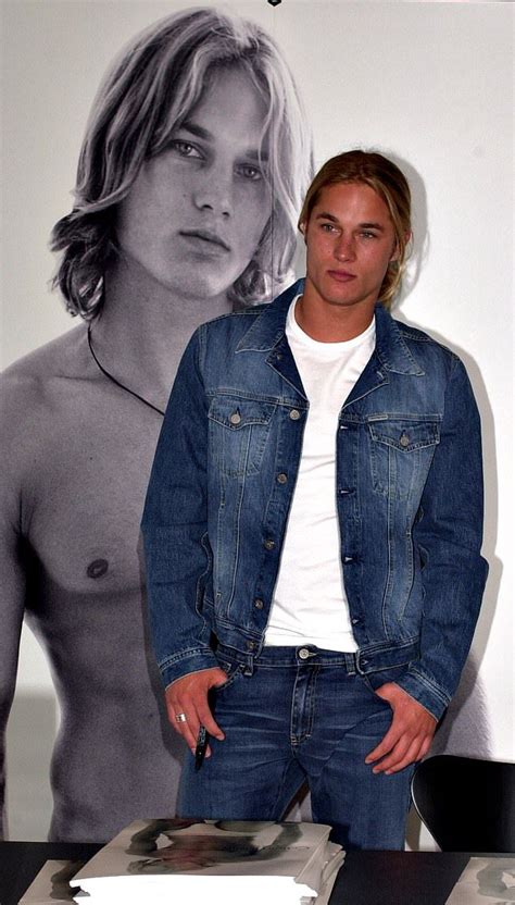 Travis Fimmel Reveals How He Really Feels About Racy Calvin Klein Ad