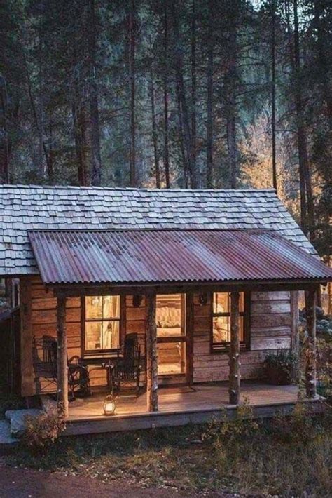 5 Tips For Living Off The Grid Small Log Cabin Tiny Cabins Tiny