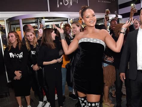 rihanna surprises fans at the midnight launch of fenty beauty and breaks the internet