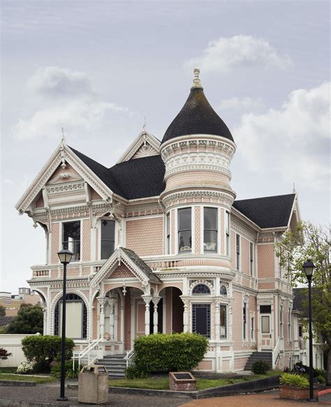 What Is A Victorian Style House