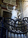 1737 2005 Statua di Costanzo figlio di Costantino, foto An… | Flickr