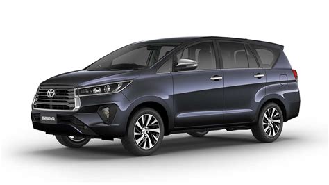 Toyota Innova Crysta Facelift Launched At Rs 16 26 Lakh Autodevot