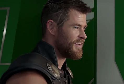 Chris Hemsworth Thor Ragnarok Look