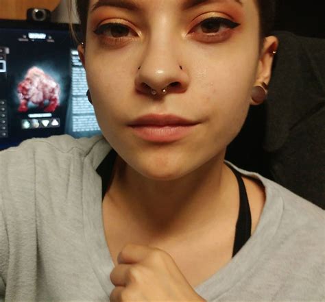 Septum Piercing Hurts After A Year Septum Piercing