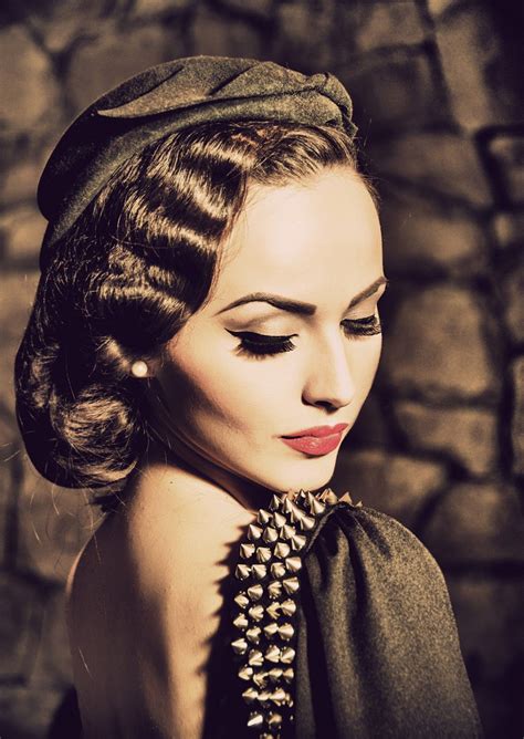 Vintage Makeup Perfection Not To Mention The Rest Of The Look Is