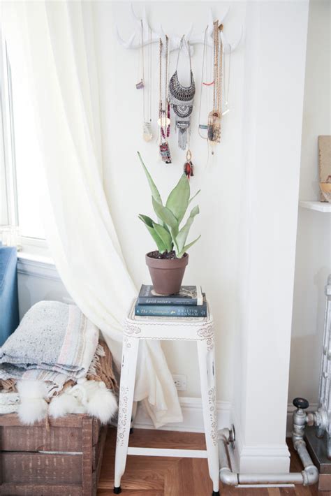 A simple way to ensure your bedroom design promotes a positive mood and feels like a place you can unwind in? Designing My Bohemian Bedroom with InteriorCrowd
