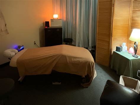 book a massage with loosen up massage therapy virginia beach va 23462