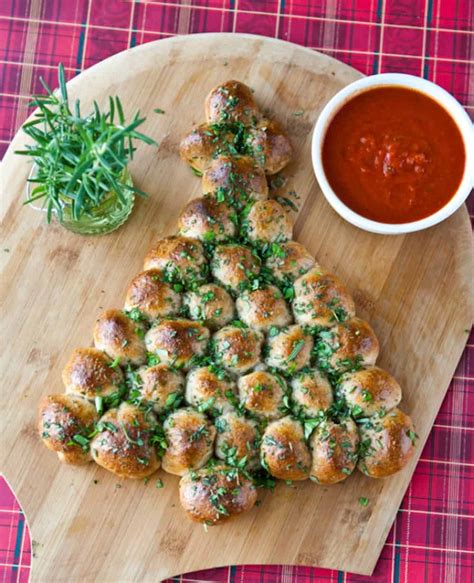 Tools used to make this spinach dip stuffed crescent roll christmas tree recipe. Christmas Tree Spinach Dip Breadsticks - Claireaccuhair.com