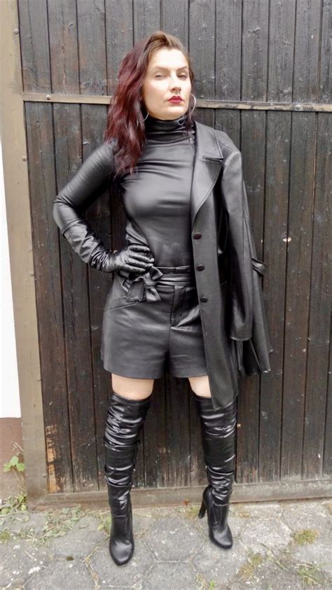 Pin By Henrik Petersen On Hot In Leather Sexy Leather Outfits