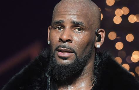'i'm not ashamed any more'. R. Kelly launches new website to "expose" his accusers | Consequence of Sound