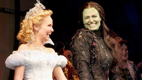 Wicked The Musical Elphaba Idina Menzel