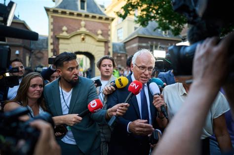 dutch government collapses over bitter migration row the advertiser