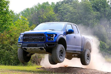 Does A Ford Raptor Have A V8