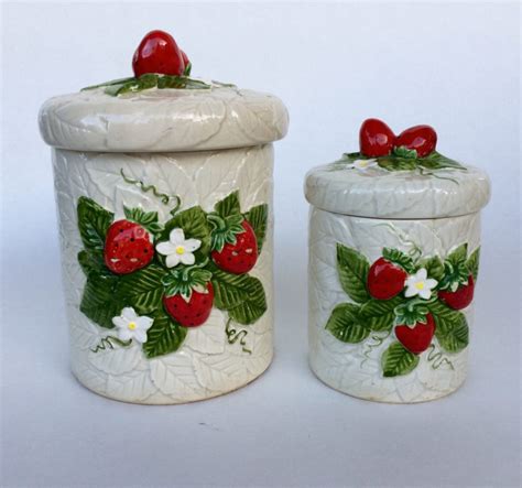 ($60 for four, 10w x 13½h each, park hill home; Decorating Your Kitchen With A Fruit Theme - www.nicespace.me